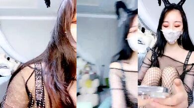 御姐身材萝莉音 00!